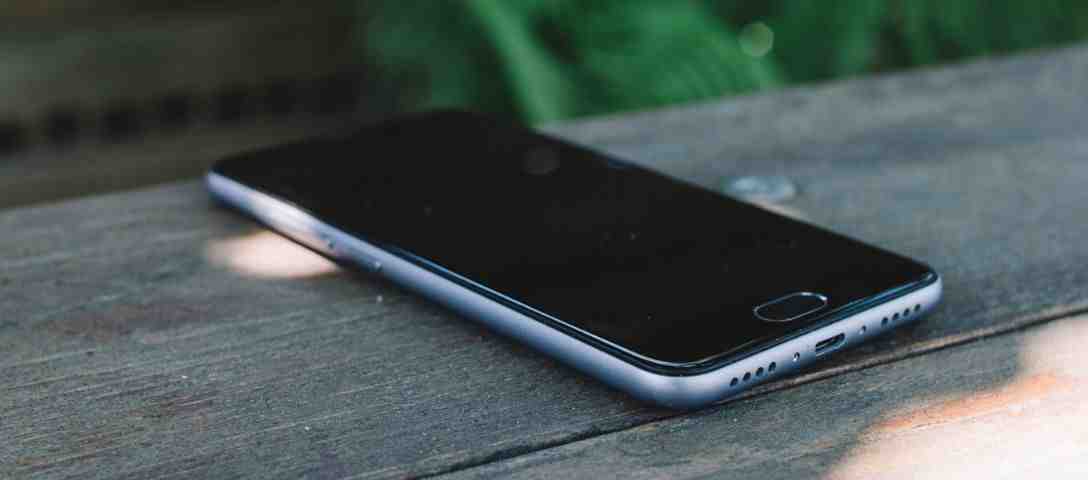 L'iphone 12 mini peut-il se recharger sans fil
