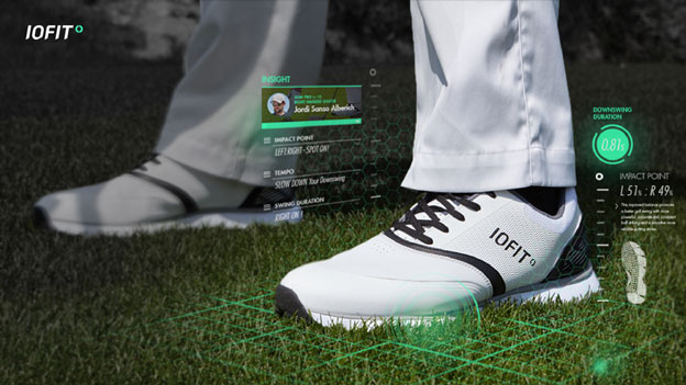 Chaussures intelligentes IOFIT pour analyser votre jeu de golf -