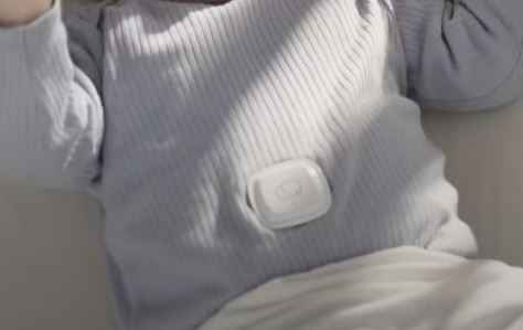 Moniteur pour bébé portable alimenté par l'IA d'Elora -